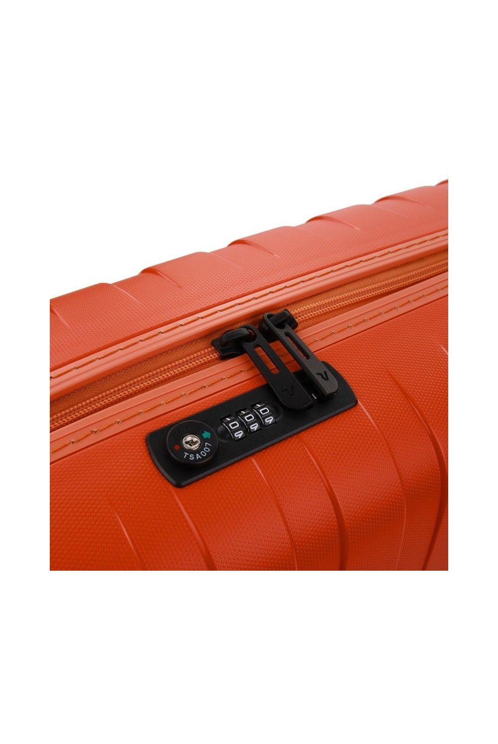 Hand luggage Roncato Box Young 55x40x20cm 4 wheels Hand luggage Roncato Box Young 55x40x20cm 4 wheels